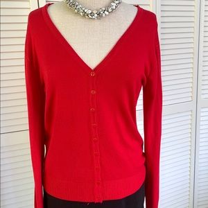Lapis Red V-neck sweater like new. XL